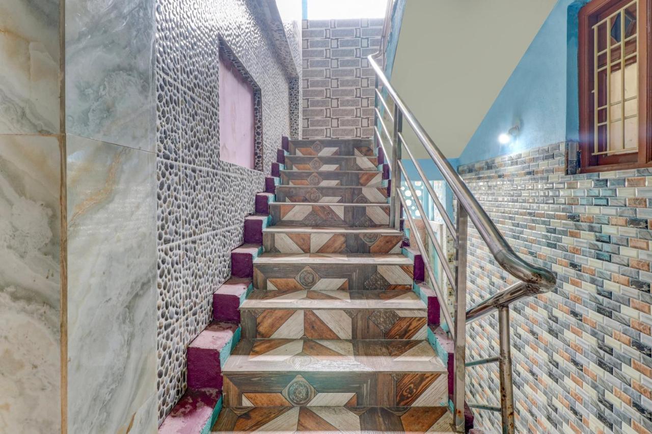 Oyo Flagship Sri Krishnatej Residency Hotel Vijayawāda Exterior foto
